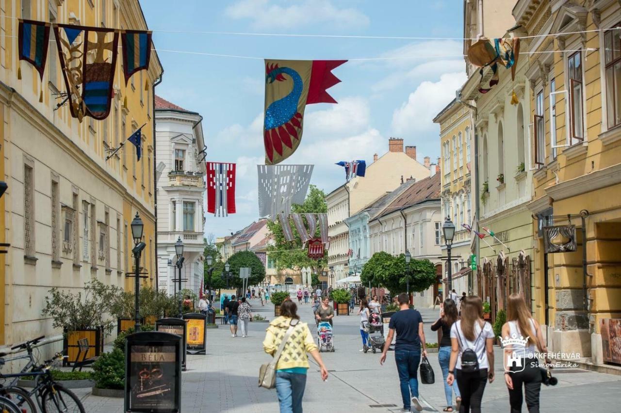 Korona Apartman Székesfehérvár Kültér fotó